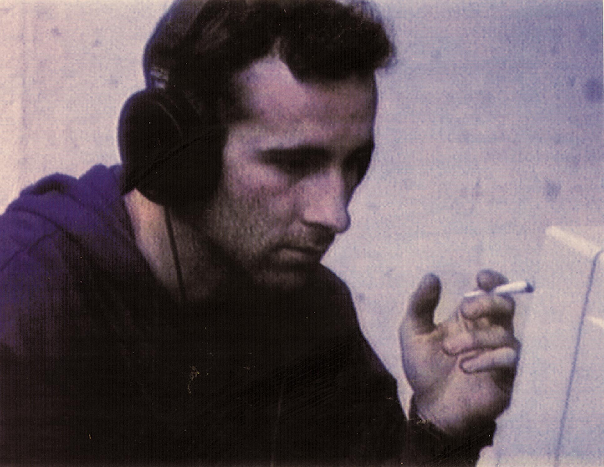 Redetour, Frauenfeld videostill, artist mounting the video